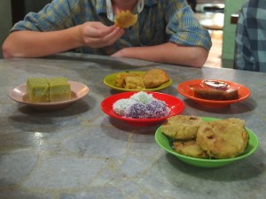 Acehnese snacks at Solong Cafe